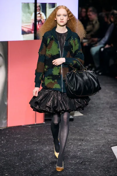 Look 44